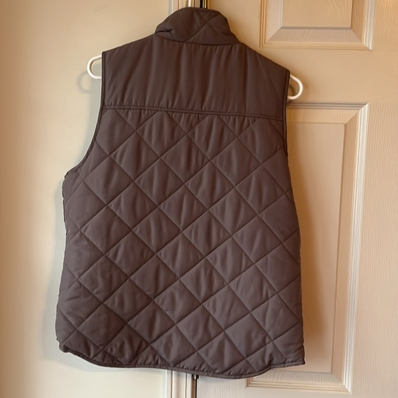 Thread and Simply Vest - Picture 4 of 4
